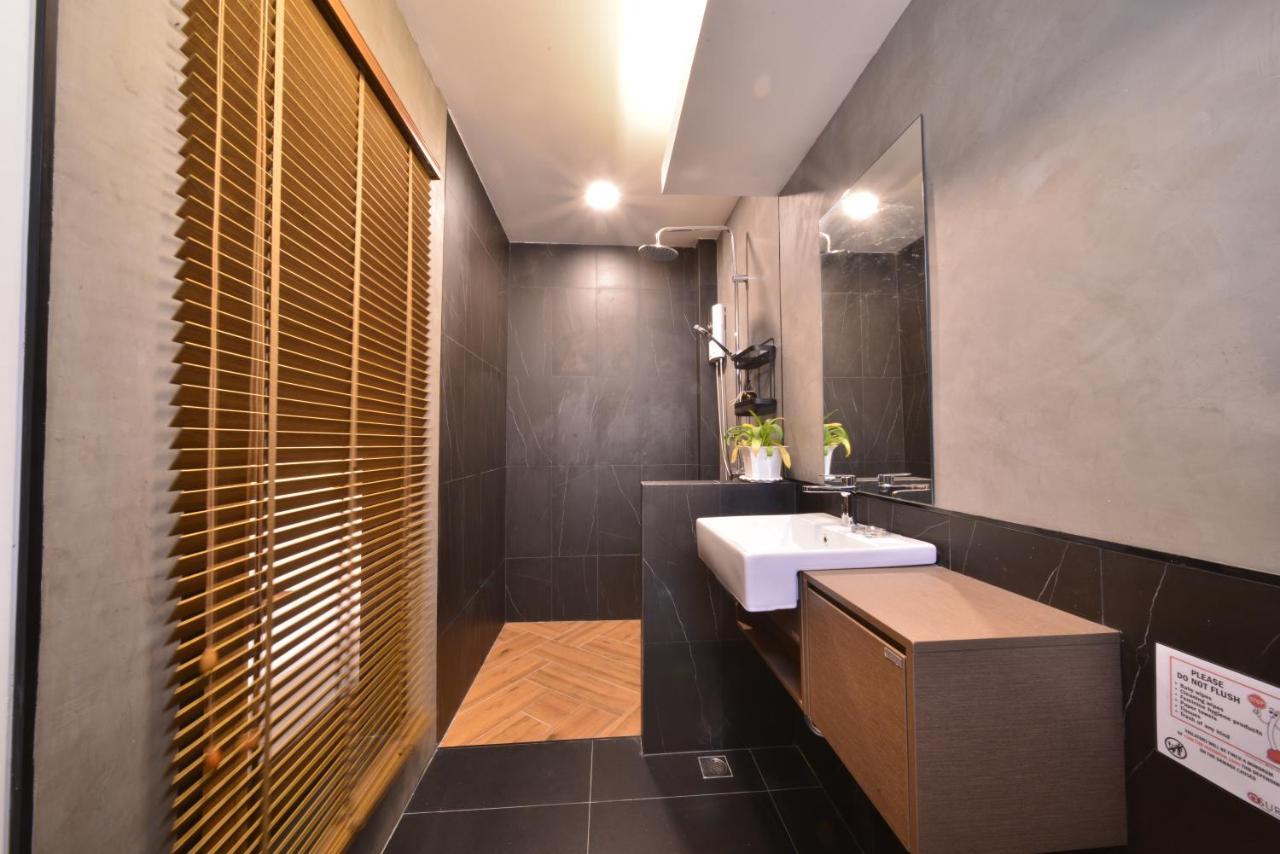 Sureena Hotel Pattaya Extérieur photo